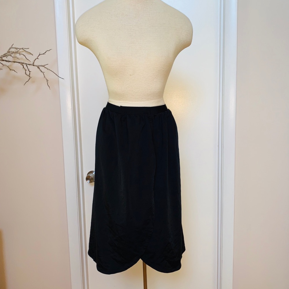 VINTAGE Perfection Fit by Roxanne Black Wrap Skirt